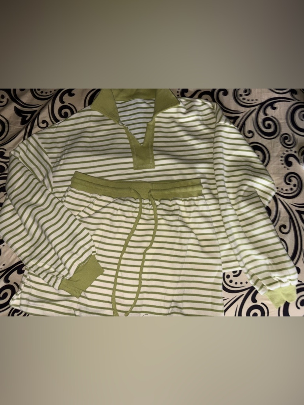 New-Medium resort, beach vacation two piece shorts, long sleeve preppy outfit
